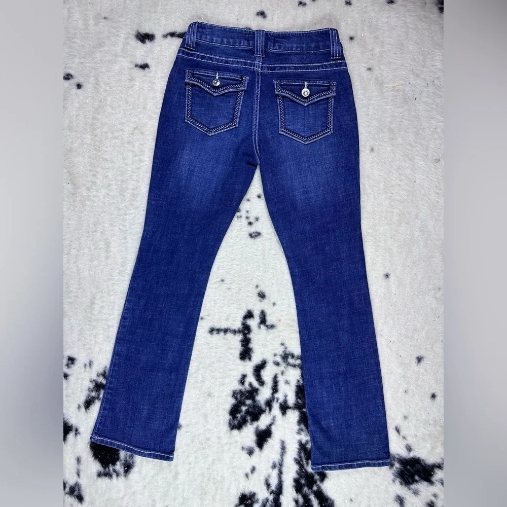 Lee Platinum women's Dark Wash Mid Rise Barely Boot Cut Denim Jeans Size 28